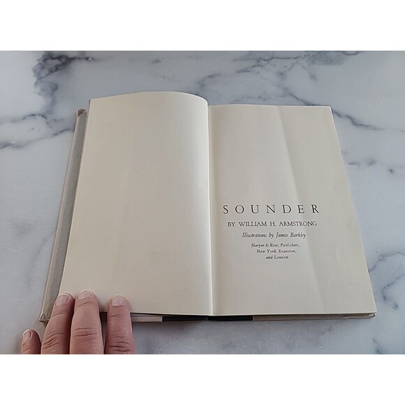 Sounder By William H. Armstrong Hardcover - Picture 4 of 10